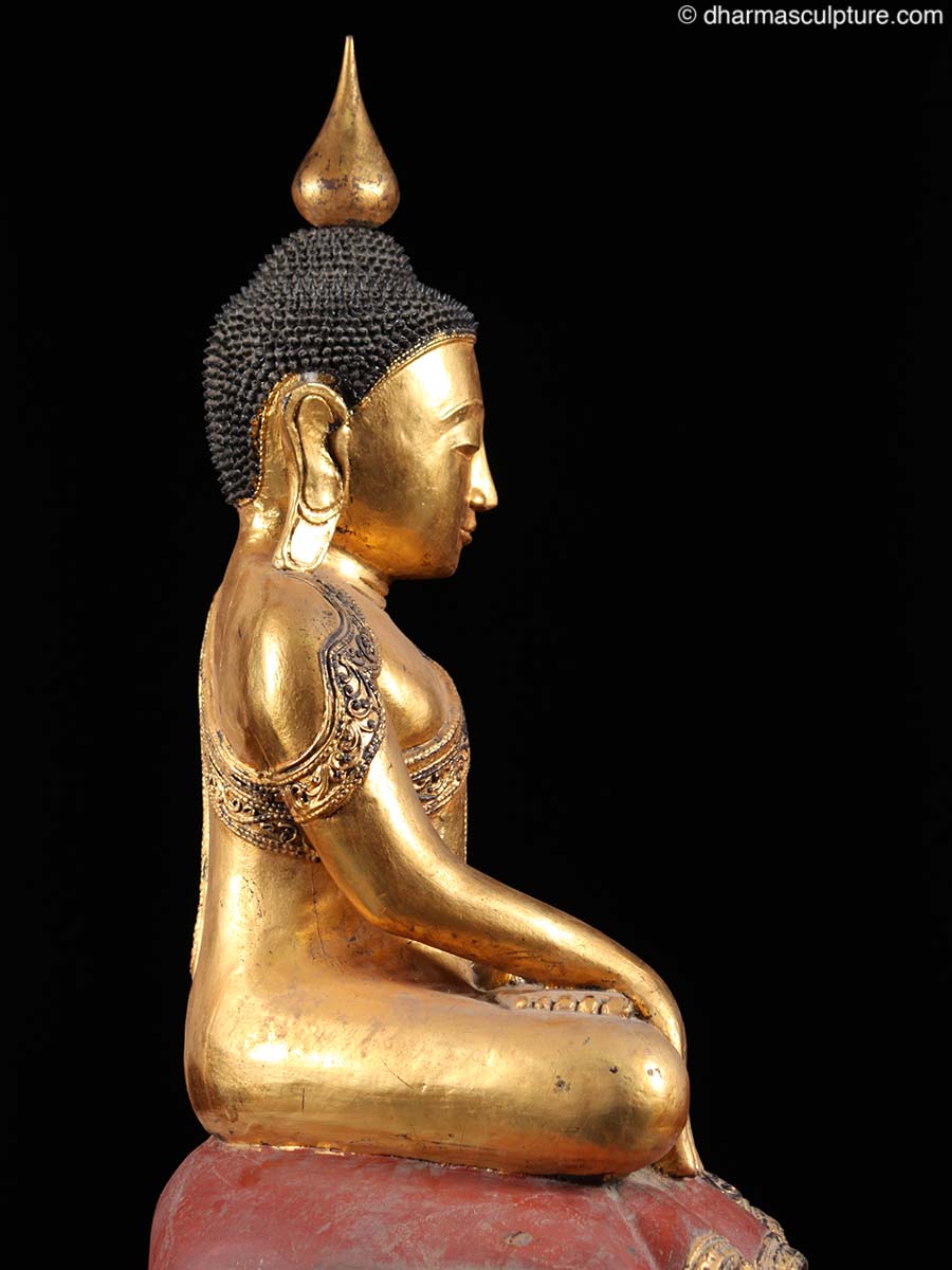 Golden Burmese Buddha Statue on Elephants (1mw22) Golden Burmese Buddha Statue on Elephants (1mw22)